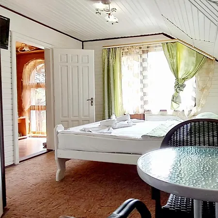 Girska Sonata Апарт-отель Микуличин